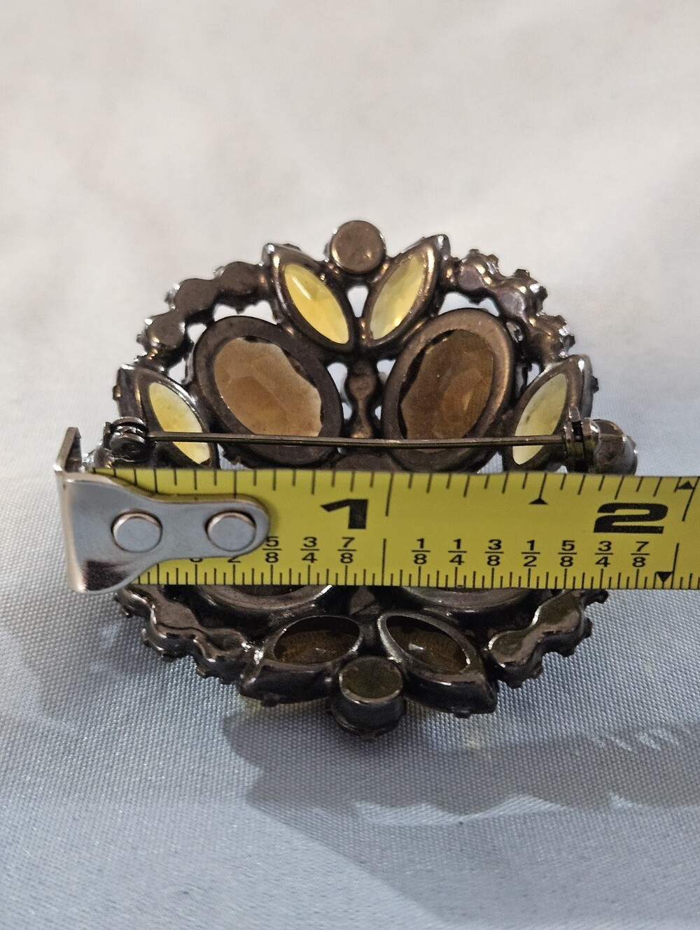 Vintage 1960s Juliana DeLizza & Elster (D&E) Domed Autumn Brooch - Picture 5 of 5